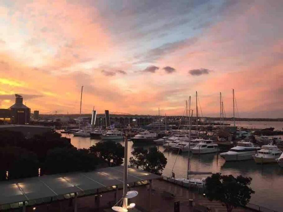 Luxury Waterfront Nest Above Viaduct Harbour Διαμέρισμα Όκλαντ Εξωτερικό φωτογραφία