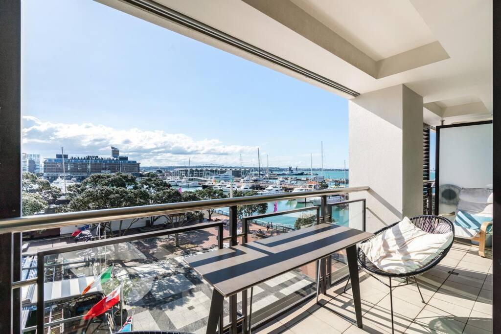 Luxury Waterfront Nest Above Viaduct Harbour Διαμέρισμα Όκλαντ Εξωτερικό φωτογραφία